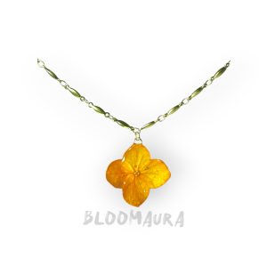 Moonlight Veil — White Hydrangea Necklace