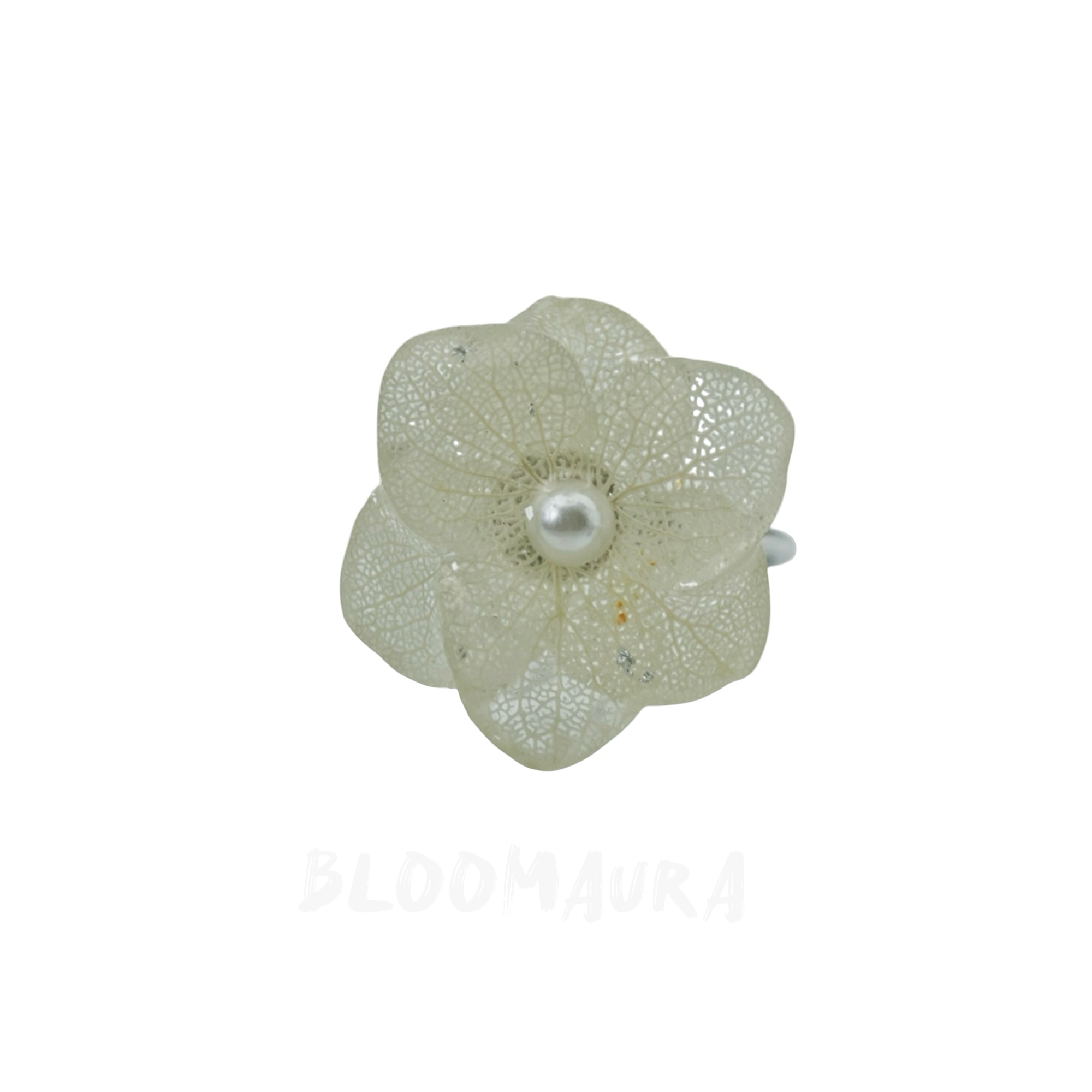 Champagne Petal – Real Hydrangea Double Bloom Ring